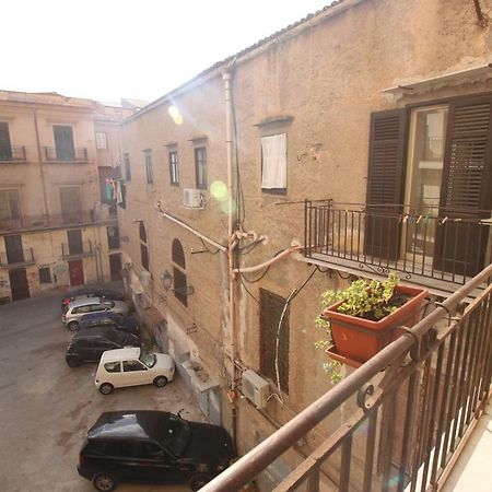 Kaleidos Private Apartment Palermo Exterior photo